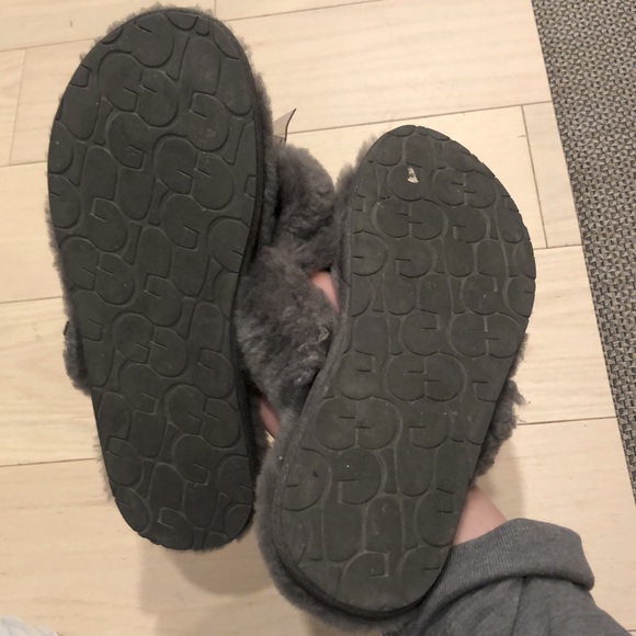 UGG Shearling Bow Accent Slipper Grey US6 - Picture 4 of 4